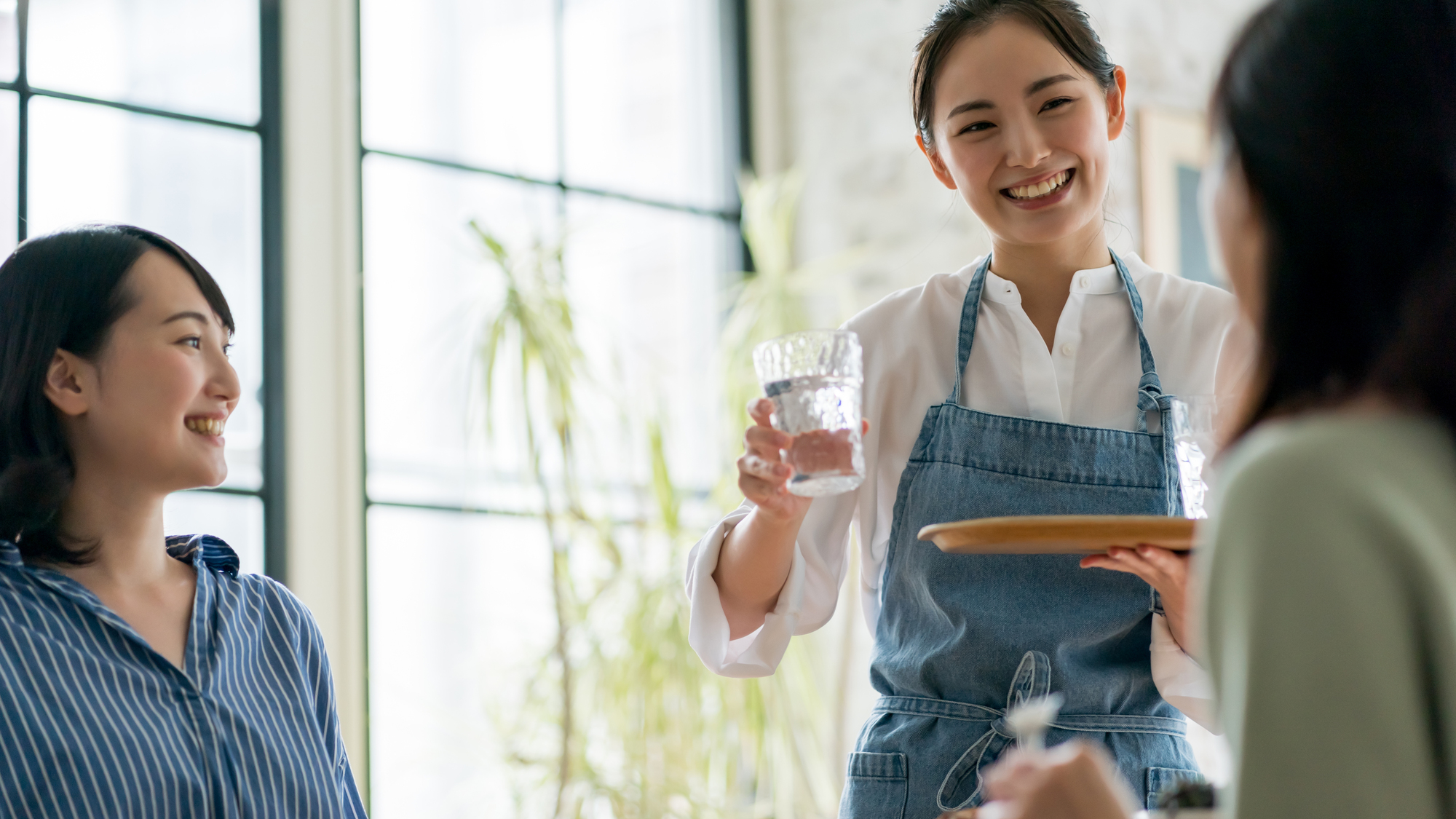 飲食求人は沖縄・那覇の株式会社ハンズオンカンパニー